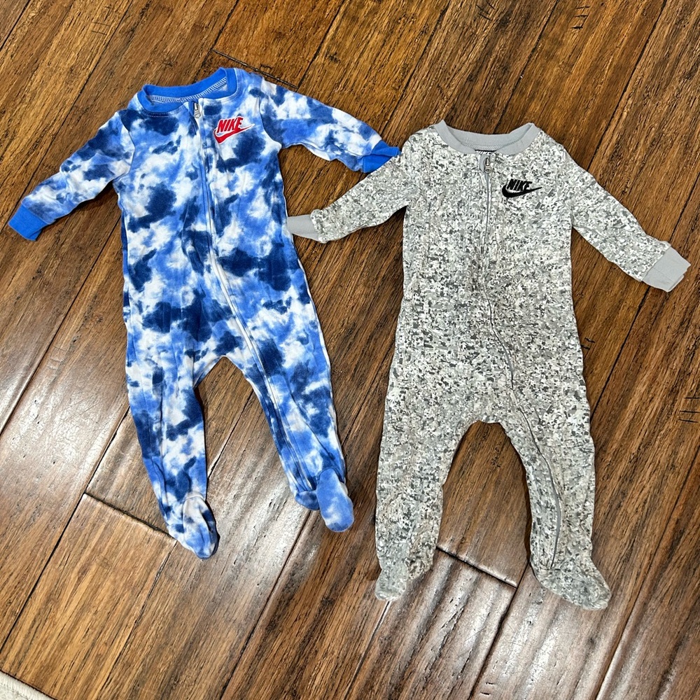 Nike Footie Zipper PJ’s - Size 9M